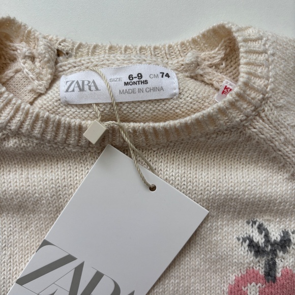 Zara Baby Girl Apple Sweater - Picture 2 of 4